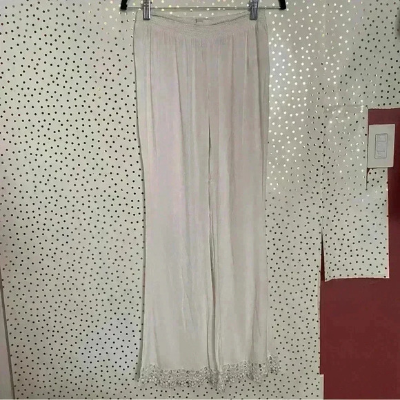 White Beach Pants - Picture 1 of 10